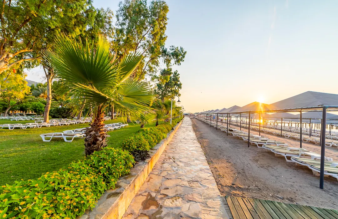 Le Jardin Resort Holiday Village-1